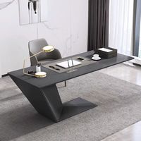 Bureaux de direction modernes et luxueux pour les bureaux, grand bureau de direction, table de direction en bois, design de bureau de direction avec armoire