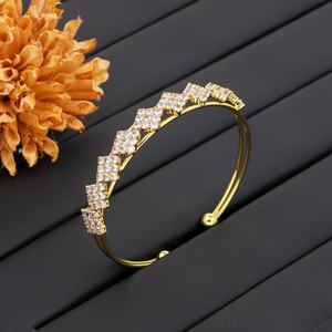 Bracelet manchette ouvert JXX Factory pour femme, en laiton de luxe élégant, plaqué or 24 carats et zircon cubique, vente en gros, bracelets tendance - Product Image 5