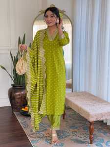 Salwar Kameez Rojo con Puntos para Mujer, con Dupatta a Rayas, Ropa Étnica Tradicional para Bodas, Material de Poliéster - Product Image 4