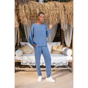 Conjunto de pantalón y blusa KADIN PUNTALI FULL LYC SUPREM XXL con cuello barco, manga larga, puños y bolsillos - INDIGO - INDIGO - Product Image 1