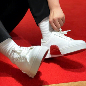 Sneakers <span class=keywords><strong>di</strong></span> Alta Qualità in Vera Pelle Stile Walking per Uomo e Donna <span class=keywords><strong>Scarpe</strong></span> <span class=keywords><strong>di</strong></span> Lusso <span class=keywords><strong>da</strong></span> Corsa Casual Sportive <span class=keywords><strong>di</strong></span> Marca con Suola Rossa - Product Image 5