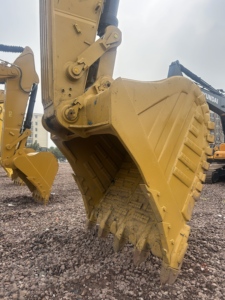 Excavadora Hidráulica Usada Caterpillar CAT374 de 74 Toneladas para Minería Pesada - Product Image 6