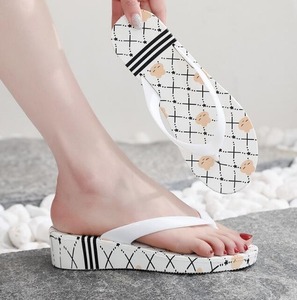 Mới Đến Phong Cách Thoải Mái Lót Thong Dép Giản Dị Hàng Ngày Mặc Cao Gót Nền Tảng Nêm Flip Flops Phụ Nữ - Product Image 4