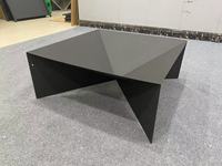 Brasero à bois noir de style moderne en acier allié, conception OEM neuve, fourni directement par le fabricant