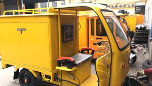 Nettoyeur Vapeur Électrique Monté sur Tricycle pour Applications Industrielles, Commerciales et de Nettoyage de Véhicules - Product Image 6