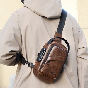 Bolso de Pecho para Hombre, Moderno, Pequeño, Impermeable, de PU, para Uso Diario, Color Sólido Negro, Primavera 2026 - Product Image 2