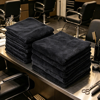 Serviette de salon en microfibre 100 % polyester personnalisée, vente en gros directe usine, nouvelle et populaire, résistante à l'eau de Javel, pour barbier, avec broderie