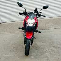 Moto de rue Haojue DR150 - 150 cm³ monocylindre, freins à disque avant et arrière, économique en carburant et puissante >100 km/h Chine