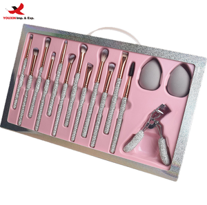 Diamond Makeup Brush Set with Hair Hoop eyelash Curler Diamond Bucket Beauty Eggs Makeup Tools Gift Kit GZ RTS Bulk Mixed Order - Product Image 1