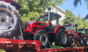 Tracteur agricole chinois de renommée mondiale LTB204 118 ch 88,3 kW 4 roues motrices - Product Image 5