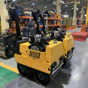 Mini Road <span class=keywords><strong>Roller</strong></span> Factory 300kg 400kg 500kg 600kg 700kg 800kg Walking <span class=keywords><strong>Roller</strong></span> - Product Image 3