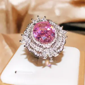Kyra01958 Luxe Sieraden Ovale Vorm Roze Edelsteen Trouwring Hoge Kwaliteit Cluster Ring Voor Vrouwen