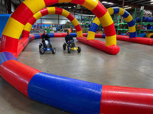 Piste gonflable <span class=keywords><strong>de</strong></span> tricycle <span class=keywords><strong>de</strong></span> voiture <span class=keywords><strong>de</strong></span> Karting et <span class=keywords><strong>de</strong></span> butoir d'enfants avec le matériel <span class=keywords><strong>de</strong></span> PVC et la certification <span class=keywords><strong>de</strong></span> la CE - Product Image 4