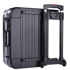 Valigia Portautensili Personalizzata OEM Impermeabile <span class=keywords><strong>Nera</strong></span> IP67 in <span class=keywords><strong>Plastica</strong></span> Rigida 25L Ampio Spazio di Stoccaggio per Componenti Utensili con Ruote - Product Image 1