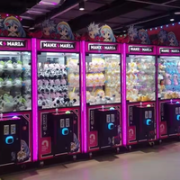 Machines de jeu de grue personnalisables avec choix de couleurs, effets lumineux LED et designs thématiques pour les zones de divertissement familial
