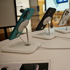 แท่นวางโทรศัพท์มือถือรักษาความปลอดภัยสำหรับร้าน Apple รุ่นขายดีอันดับต้นๆ - Product Image 1
