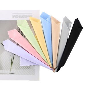 Mix di colori moda <span class=keywords><strong>occhiali</strong></span> da sole <span class=keywords><strong>occhiali</strong></span> da sole in microfibra per pulire il panno logo tergicristallo pochette essuies tissus lunettes - Product Image 1