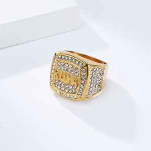 Anillo KUYA de Acero de Titanio con Micro Pavé de Diamantes, Joyería de Moda para Hombre, Regalo con Forma Geométrica de Letra - Product Image 3