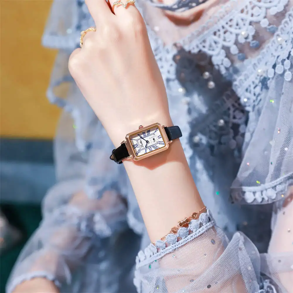 Scottie Fashion Design Leather Strap Leather Women Wrist Watch Quartz Water Resistant Watch
