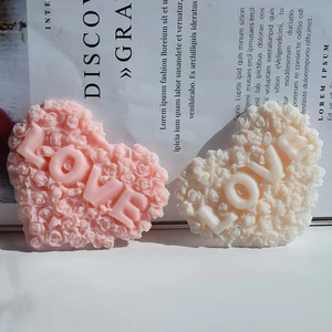 Molde de silicona con forma de corazón y rosa con temática de amor para el Día de San Valentín, ideal para hacer ambientadores de <span class=keywords><strong>coche</strong></span> DIY y pasteles de <span class=keywords><strong>fondant</strong></span> - Product Image 1