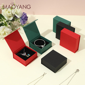 Custom scatola di gioielli in cartone quadrato scatola regalo collana orecchino di imballaggio chiusura magnetica Flip gioielli imballaggio con logo - Product Image 6