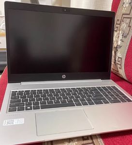 Ordinateur portable H-P <span class=keywords><strong>ProBook</strong></span> <span class=keywords><strong>455</strong></span> <span class=keywords><strong>G7</strong></span>, avec AMD Ryzen 7 4700U, 16 Go de RAM et 512 Go de stockage - Product Image 1