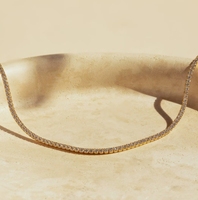 Vente en gros Colliers de mode de luxe légers européens et américains Chaînes de clavicule rondes transfrontalières Bijoux en acier inoxydable