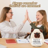 En promotion : Figurine de chien en crochet fait main ODM, à énergie positive, avec motif de chiot tenant une carte, Ornement pour adulte