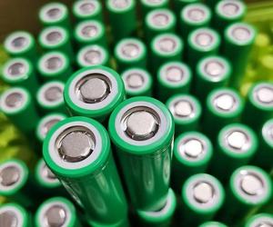 도매 3.7V 21700 5000mah 리튬 배터리 INR21700 50S 원통형 25A 드론 배터리 - Product Image 3