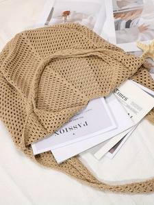 Nouveau Grand Sac Fourre-tout Tricoté à Bandoulière Grande Capacité avec Fermeture Éclair Ouverte et Logo Personnalisé pour Vacances à la Plage et Tenues Décontractées - Product Image 5