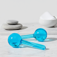 Bâtonnets rafraîchissants en verre pour le visage, très demandés, avec eau purifiée, couleur et logo personnalisables, en gros pour les spas faciaux