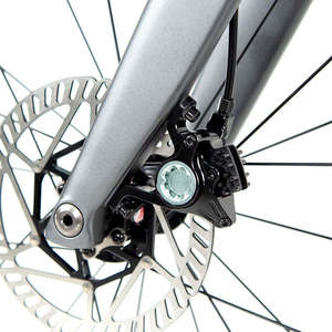 Bicicleta de Carretera Urbana de Fibra de Carbono Aero 700C, 24 Velocidades, Frenos de Disco Hidráulicos, Manillar Integrado, Eje Pasante, 9.3 kg - Product Image 5