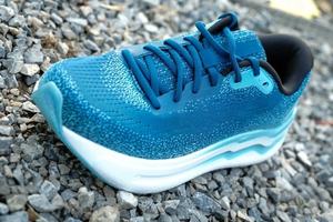 Chaussures de sport luxueuses sur mesure avec semelles épaisses, confortables et respirantes, chaussures de course de marque de créateur - Product Image 4