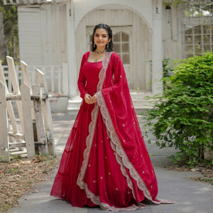 Costume Anarkali prêt-à-porter en faux georgette avec broderie et travail de sequins - Product Image 1