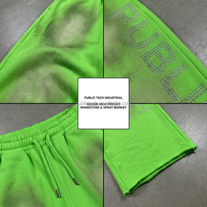 Pantalones de chándal de felpa 420GSM personalizados para hombre, con pedrería, efecto vintage Monkey Wash, dobladillo deshilachado, estilo streetwear, holgados, de fabricante OEM - Product Image 2