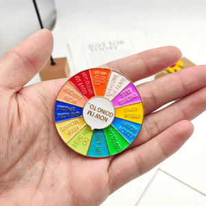 Broche Giratorio Creativo con Diseño de Rueda, Pin de Esmalte Suave y Duro con Diseño de Arcoíris para Accesorios de Ropa, Venta al por Mayor - Product Image 5