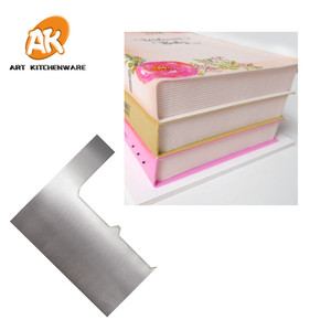 AK, 2 uds., raspador de pastel en forma de <span class=keywords><strong>libro</strong></span>, peine de decoración más suave de acero inoxidable, herramientas para hornear pasteles, utensilios de cocina para panadería, 2 uds. - Product Image 1