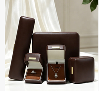 Boîte à bagues en cuir PU de luxe, couleur personnalisée, logo, emballage de bijoux haut de gamme, étui de présentation, OEM ODM disponible, bijoux de mariage