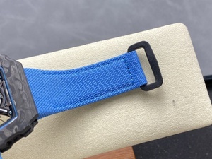 นาฬิกาข้อมือผู้ชายหรูหรา ระบบตูร์บิญอง คุณภาพสูง ดีไซน์กลวง ผลิตจากคาร์บอนไฟเบอร์ ขายตรงจากโรงงาน - Product Image 6