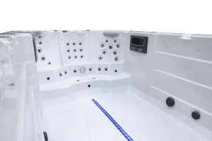 Piscine sans fin de conception traditionnelle pour les baignoires de spa personnelles pour la natation en plein air et les massages pour les villas et les hôtels - Product Image 3