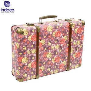 Maleta de cartón creativa personalizada de fábrica Maleta vintage Caja de regalo con asa - Product Image 1