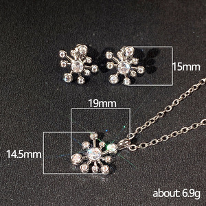Set di gioielli minimalisti con cerchi geometrici per donna, orecchini a lobo e collana alla moda, accessori per tutti i giorni - Product Image 5