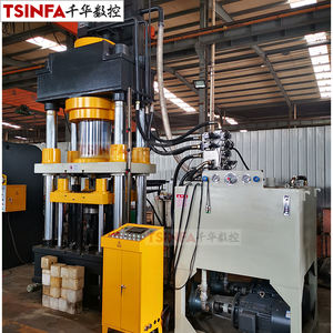 เครื่องอัดไฮดรอลิกแบบสี่เสาสี่คาน 630 ตัน มอเตอร์ 37 กิโลวัตต์ สำหรับทำบล็อกเกลือแร่สำหรับสัตว์เลีย น้ำหนัก 15 กิโลกรัม - Product Image 4