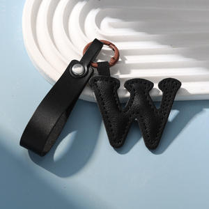 พวงกุญแจ<span class=keywords><strong>หนัง</strong></span>สั่งทำขายส่ง พวงกุญแจอักษร A-Z พวงกุญแจ<span class=keywords><strong>หนัง</strong></span> PU พร้อมสาย<span class=keywords><strong>หนัง</strong></span> - Product Image 4