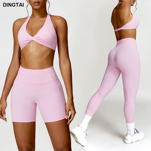 Set da Yoga e Palestra 4 Pezzi Guangzhou DingTai: Top Sportivo con Zip, Giacca a Maniche Lunghe, <span class=keywords><strong>Pantaloncini</strong></span> a Vita Alta e Leggings Push-up - Product Image 6