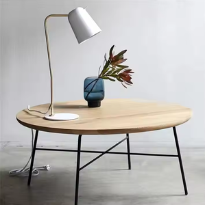 Table de repas ronde pliable d'extérieur en bois texturé, moderne, économique et durable, idéale pour les rassemblements dans le patio ou le jardin - Product Image 1