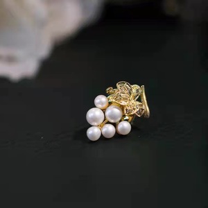 Broche de Perla de Agua Dulce con Forma de Flor de Uva, Recomendado por la Tienda, Botón Decorativo Multiusos para el Pecho, Broches de Moda - Product Image 1