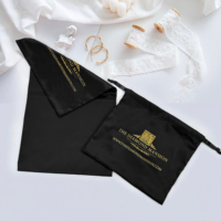 Sac à cordon en satin noir de luxe, élégant, réutilisable, imprimé avec un logo personnalisé, pour cadeaux de mariage, de fête ou de rangement