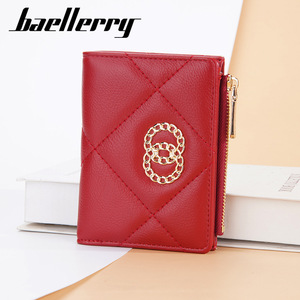 กระเป๋าสตางค์สั้นผู้หญิง Baellerry สีแดง หนังนิ่ม ซิป แฟชั่น พับสองตอน ตกแต่งด้วยโซ่ - Product Image 1