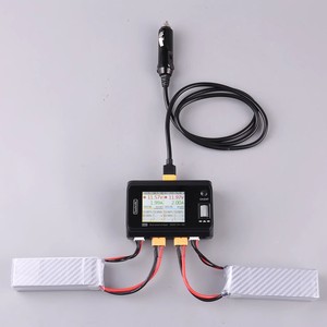 Cargador inteligente dual ToolkitRC de 500W 15A 1-6S para carga de baterías RC con adaptador para coche y conectores XT60 - Product Image 1